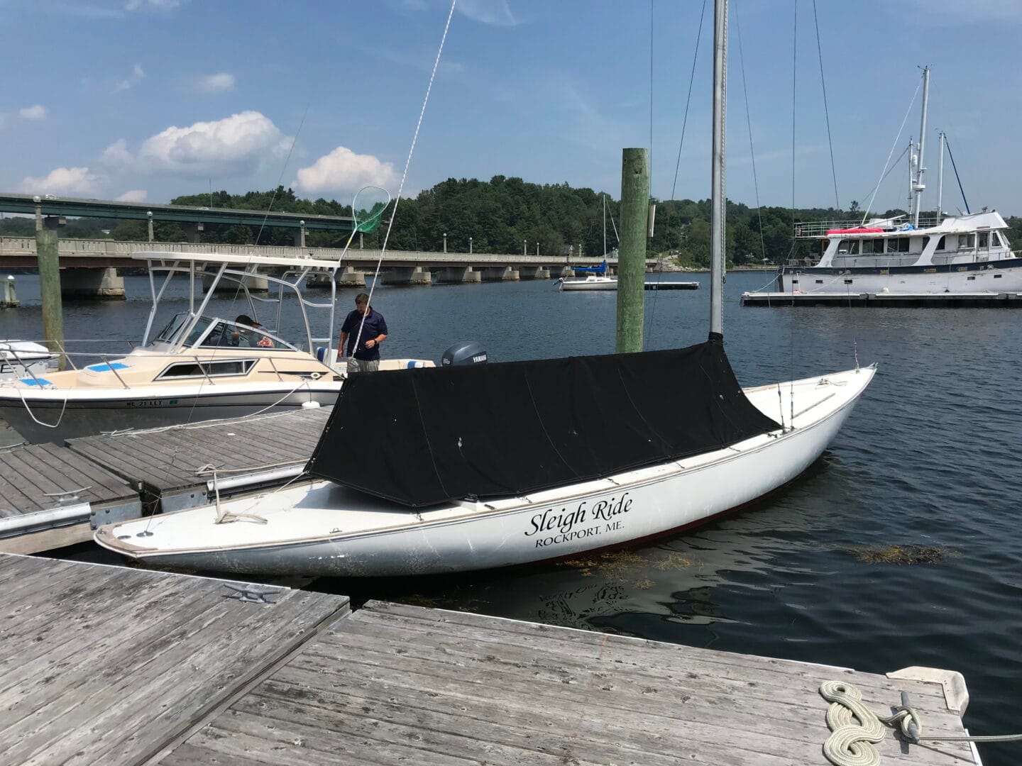 Shields 30 sailboat by Chris-Craft: Classic Racing Elegance